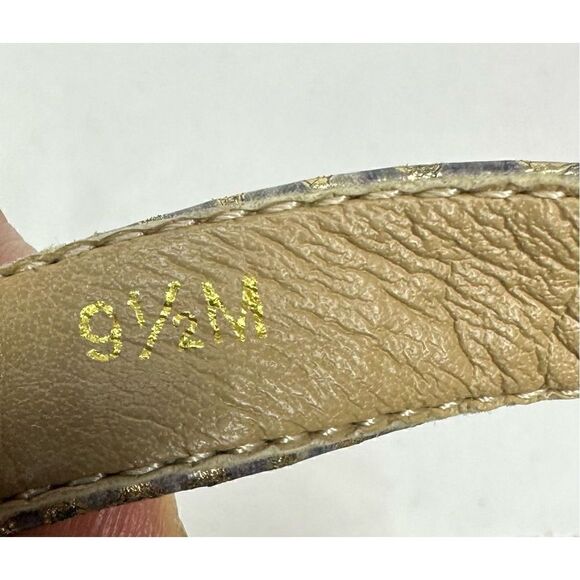 VANELi Gold Metallic Snakeskin Wedge Sandals 
Size 9 1/2 - Picture 11 of 12